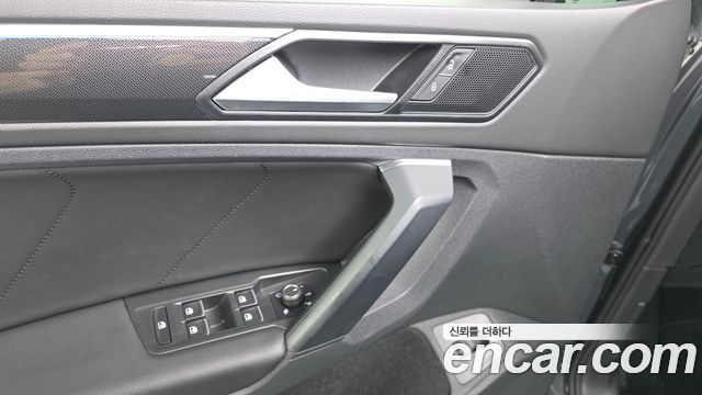 Volkswagen Tiguan 2024 — photo 31