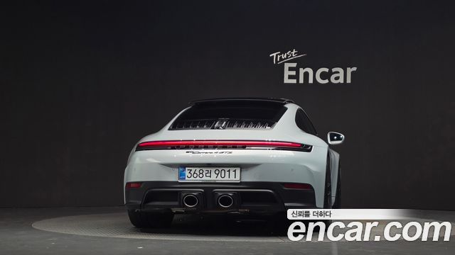 Porsche 911 2025 — photo 4