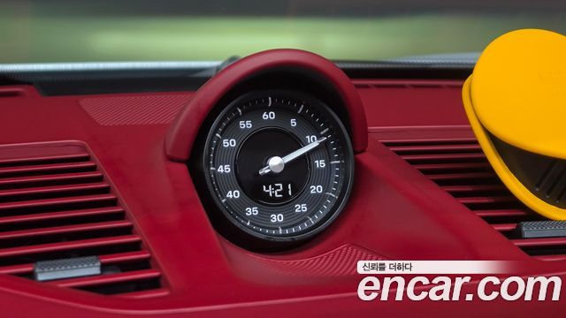 Porsche 911 2025 — photo 20