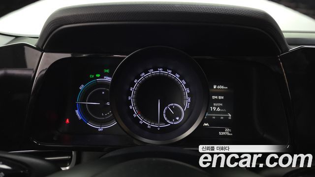 Hyundai AVANTE 2022 — photo 11