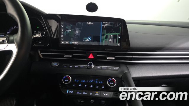 Hyundai AVANTE 2022 — photo 20