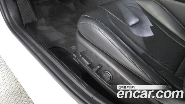 Hyundai AVANTE 2022 — photo 28