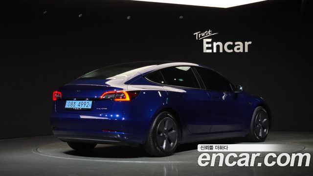 Tesla Model 3 2022 — photo 2