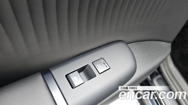 Hyundai Grandeur 2025 — photo 24