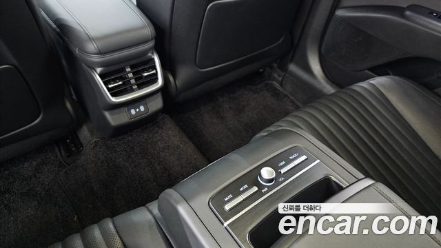 Hyundai Grandeur 2025 — photo 36