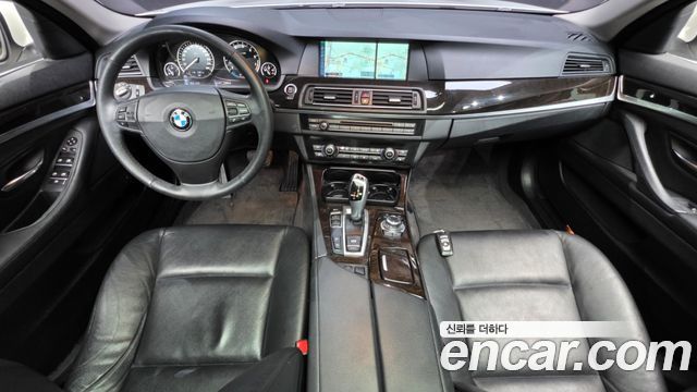 BMW 5-Series 2012 — photo 7