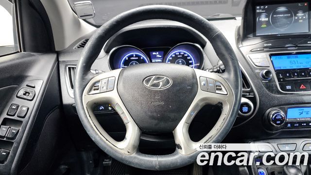 Hyundai Tucson 2013 — photo 13