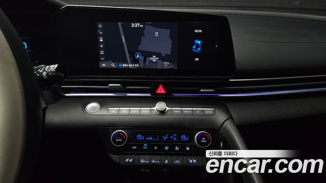Hyundai AVANTE 2021 — photo 20