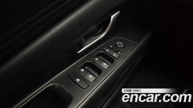 Hyundai AVANTE 2021 — photo 23
