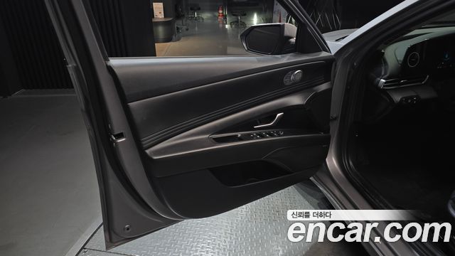 Hyundai AVANTE 2021 — photo 14