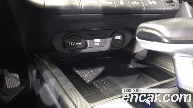 Hyundai AVANTE 2021 — photo 27