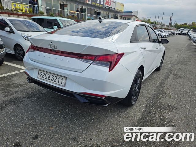 Hyundai AVANTE 2023 — photo 3