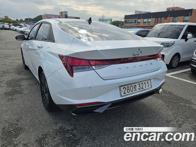 Hyundai AVANTE 2023 — photo 4