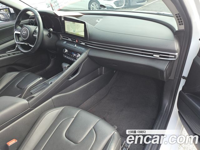 Hyundai AVANTE 2023 — photo 19