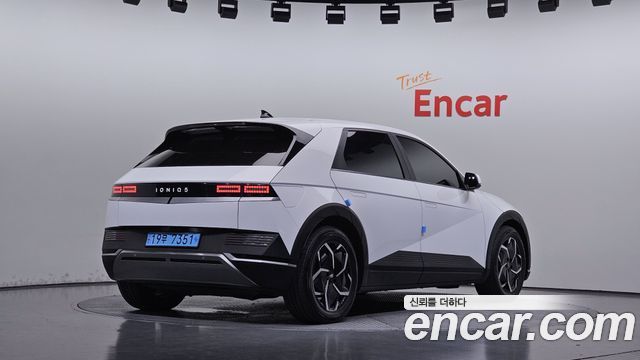 Hyundai Ioniq5 2022 — photo 2
