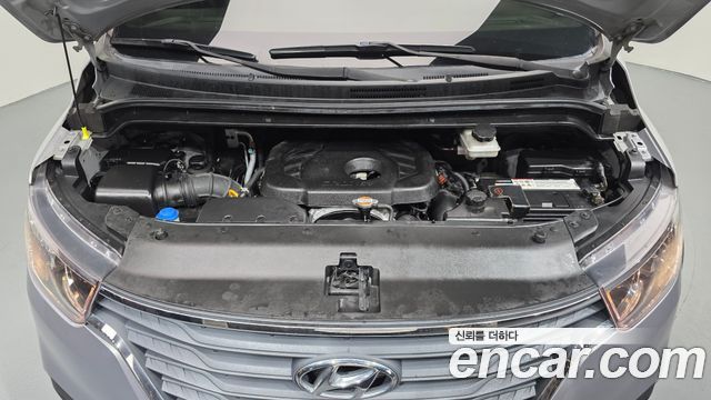 Hyundai Starex 2019 — photo 6