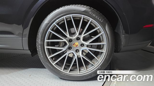 Porsche Cayenne 2019 — photo 7