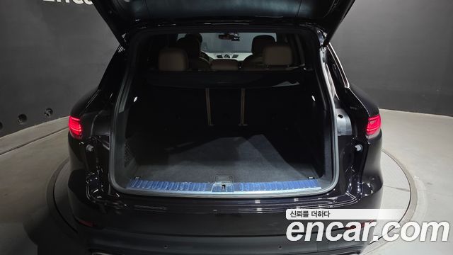 Porsche Cayenne 2019 — photo 34