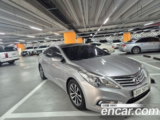 Hyundai Grandeur 2011 — photo 1