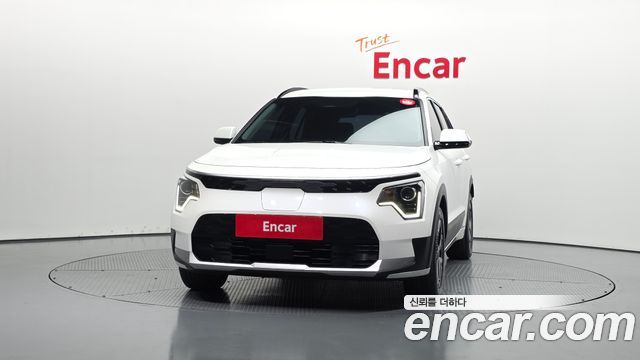 Kia Niro 2023 — photo 3