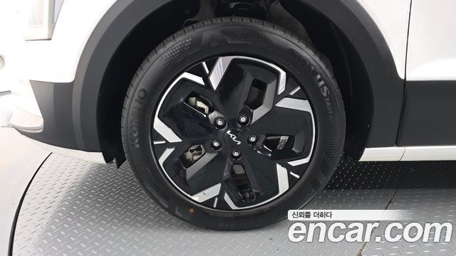 Kia Niro 2023 — photo 5