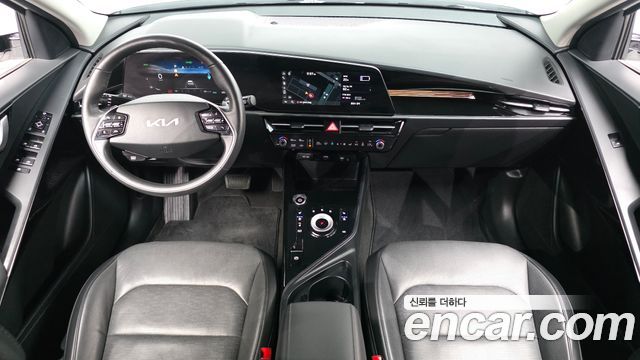 Kia Niro 2023 — photo 10