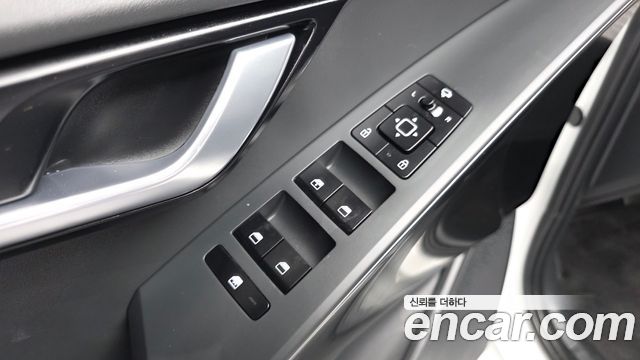 Kia Niro 2023 — photo 23