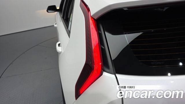 Kia Niro 2023 — photo 9