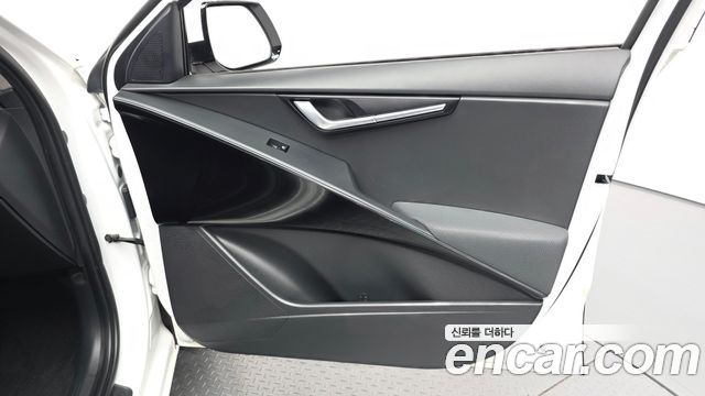 Kia Niro 2023 — photo 14