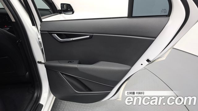 Kia Niro 2023 — photo 15