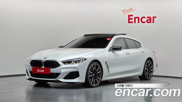 BMW 8-Series 2023 — photo 1