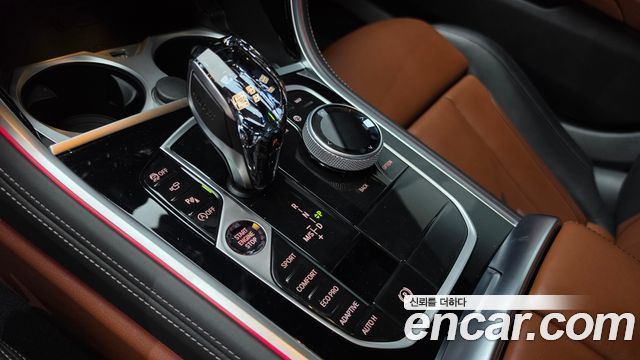 BMW 8-Series 2023 — photo 9
