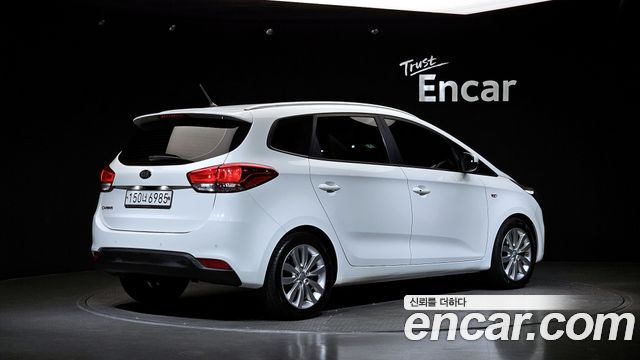 Kia Carens 2015 — photo 2