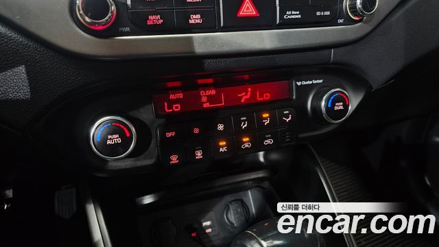 Kia Carens 2015 — photo 22