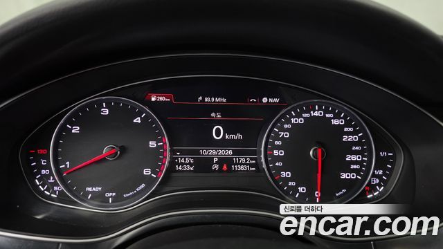 Audi A6 2018 — photo 11