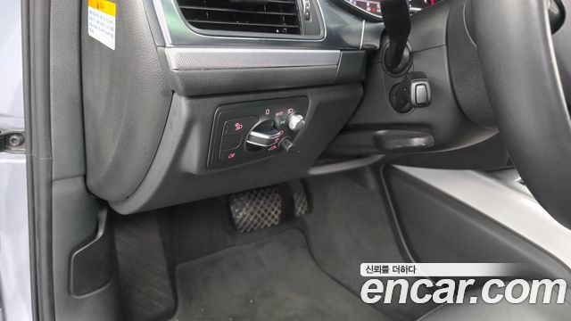 Audi A6 2018 — photo 33