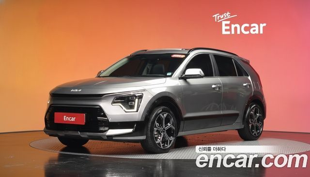 Kia Niro 2022 — photo 1