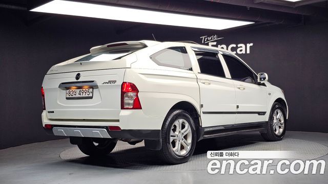 KG Mobility KORANDO 2014 — photo 2