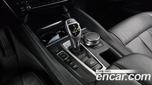 BMW X6 2018 — photo 12