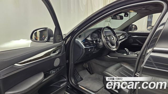 BMW X6 2018 — photo 13