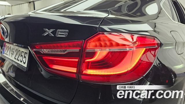 BMW X6 2018 — photo 9