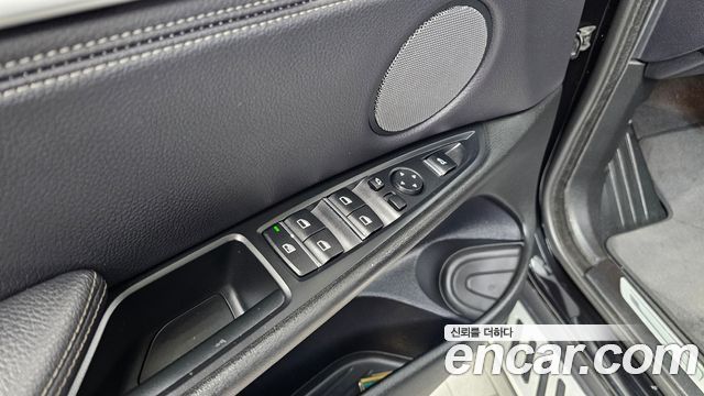 BMW X6 2018 — photo 30