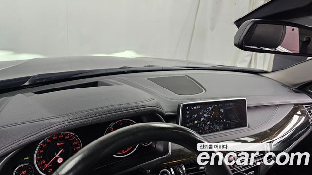 BMW X6 2018 — photo 35