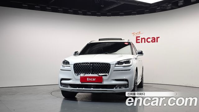 Lincoln Aviator 2022 — photo 3