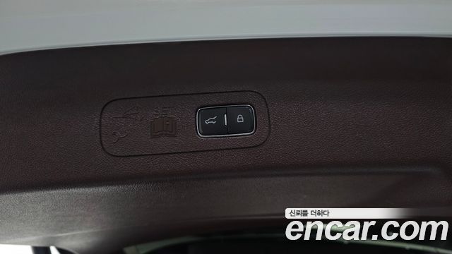 Lincoln Aviator 2022 — photo 34