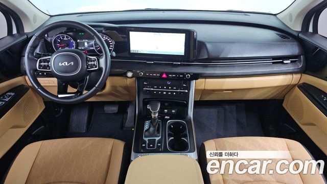 Kia Canival 2023 — photo 10