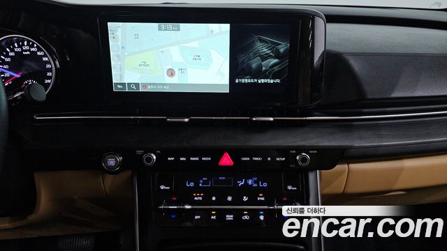 Kia Canival 2023 — photo 18