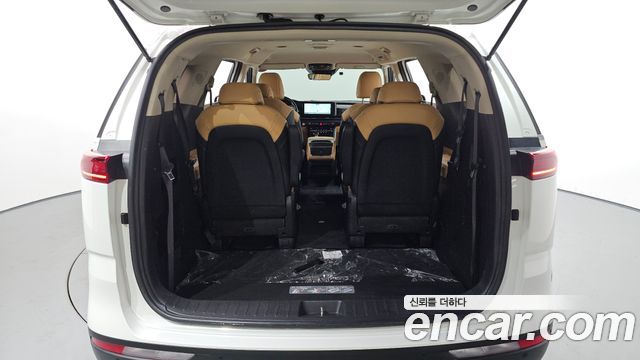 Kia Canival 2023 — photo 21