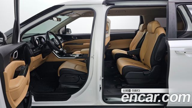 Kia Canival 2023 — photo 23