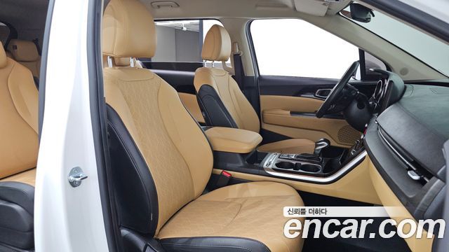 Kia Canival 2023 — photo 24